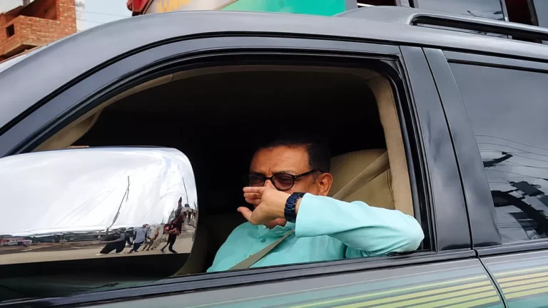 লক্ষ্মীপুর সংসদ সদস্য গাড়ি ধাক্কা