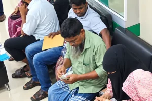৪ লাখ টাকা চুরি